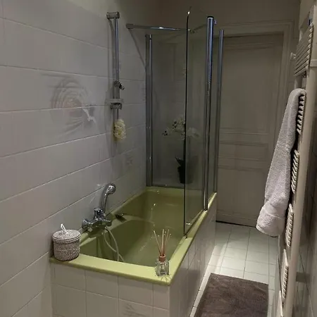 Maison Conviviale De Caractere * Colombes (Hauts-de-Seine)